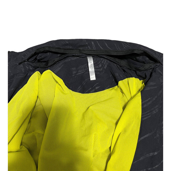Fabletics Women’s Stace Woven Cropped Jacket / Black And Yellow - Picture 10 of 15